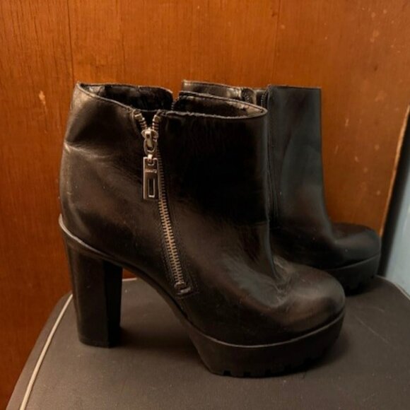 Schutz Black Leather Platform Heel Boot with Lug Sole and zippers - Picture 4 of 16